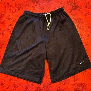 Lot of Kids Nike clothes Nike Blue Athletic Kid’s Shorts & 2 Nike Shirts Size L